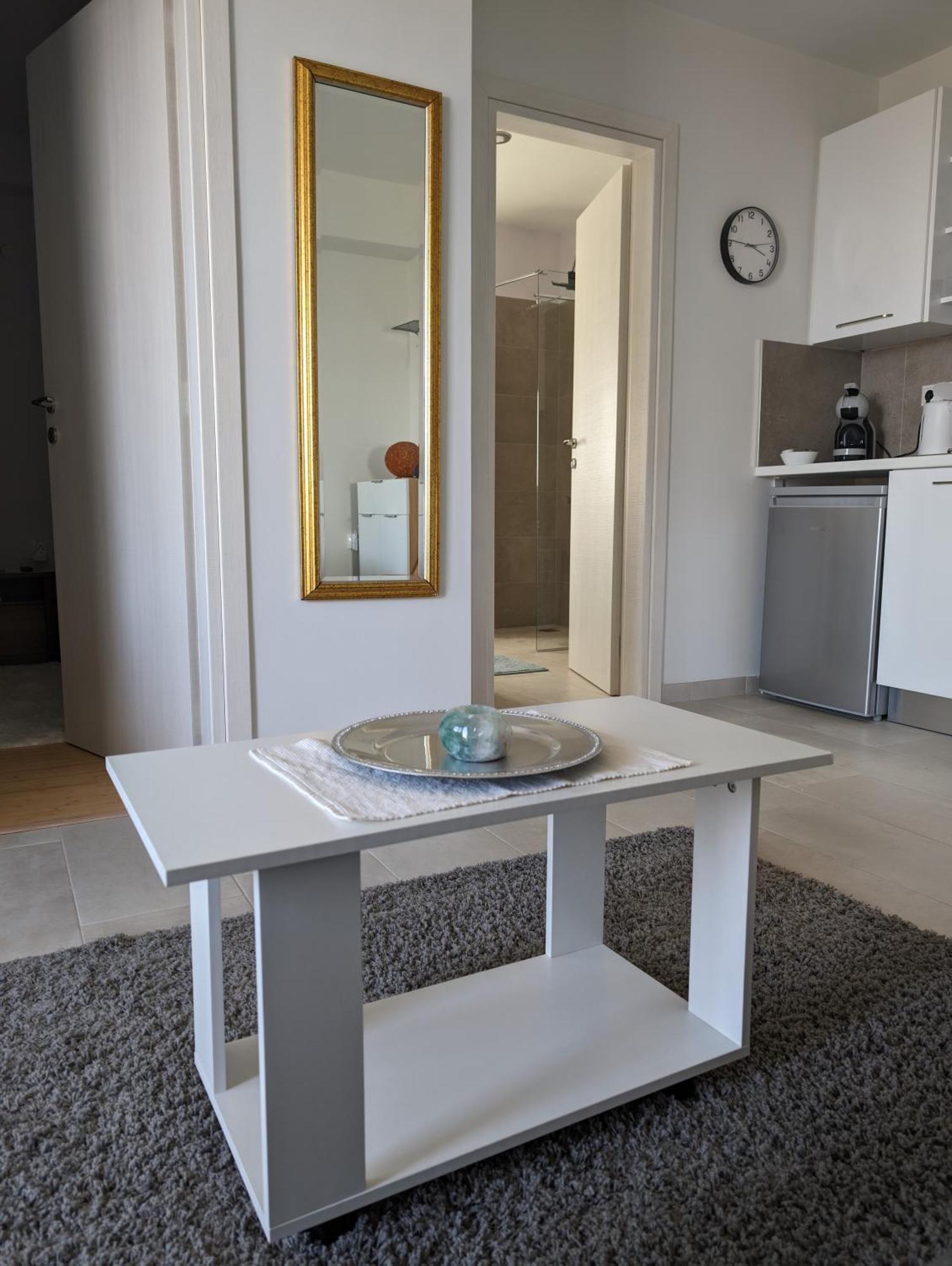 Vasiliki Studio, Beautiful New Built Appartement 10 Km To Airport Artemida  Luaran gambar
