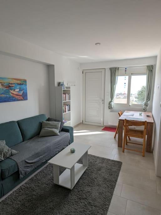 Vasiliki Studio, Beautiful New Built Appartement 10 Km To Airport Artemida  Luaran gambar