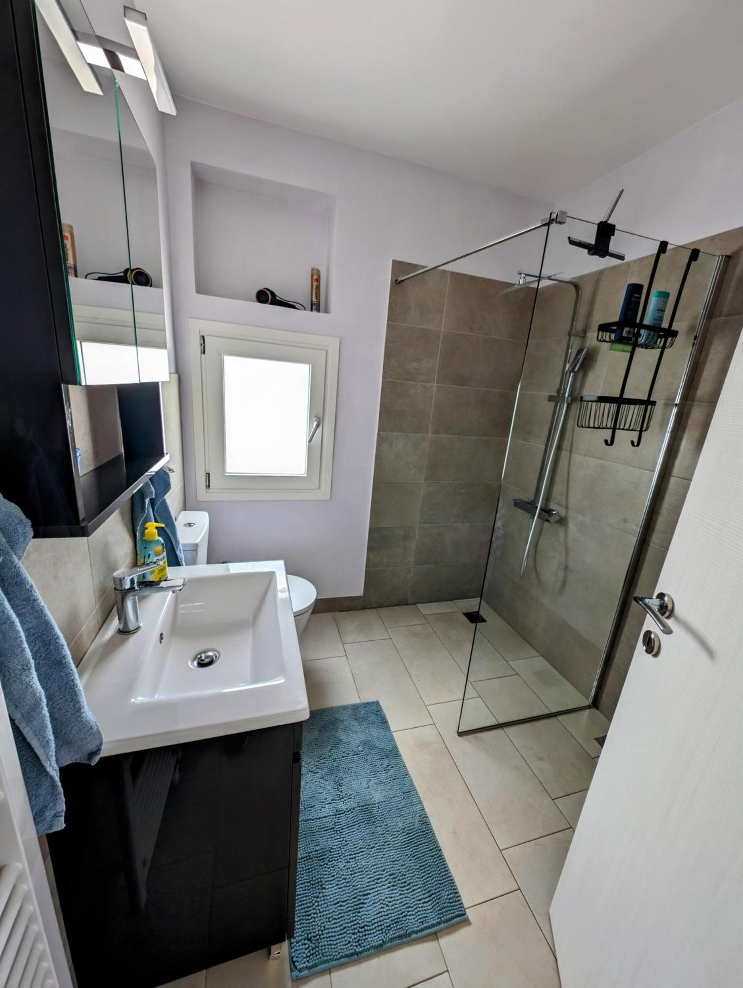 Vasiliki Studio, Beautiful New Built Appartement 10 Km To Airport Artemida  Luaran gambar
