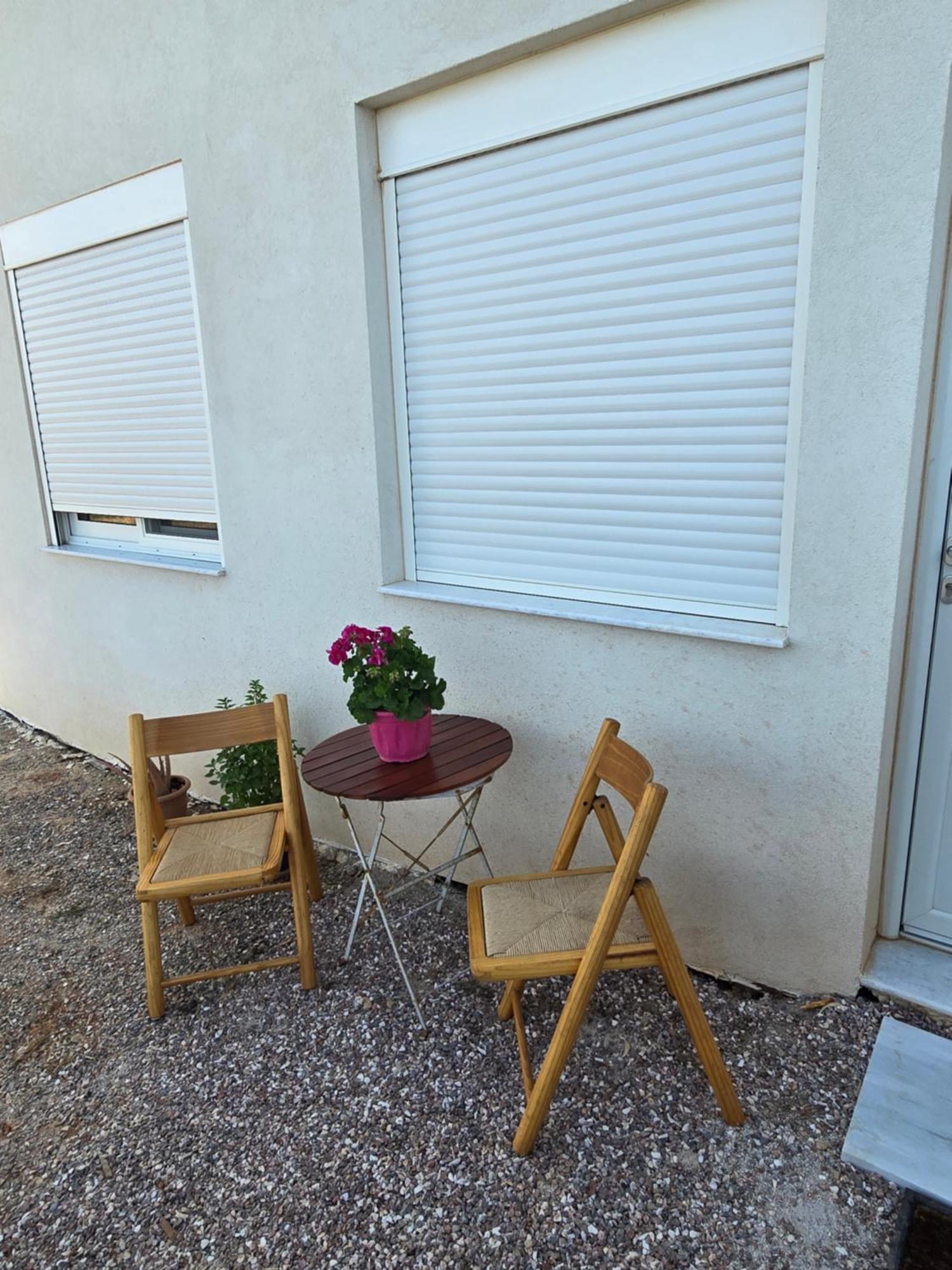 Vasiliki Studio, Beautiful New Built Appartement 10 Km To Airport Artemida  Luaran gambar